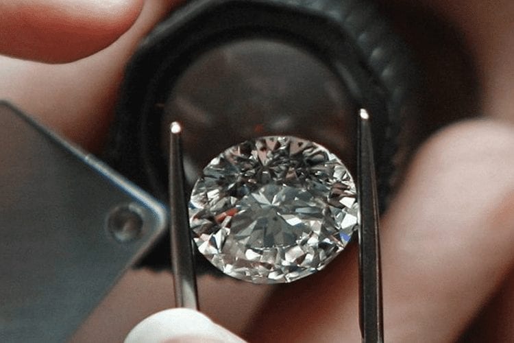 How to Buy the Best Diamond