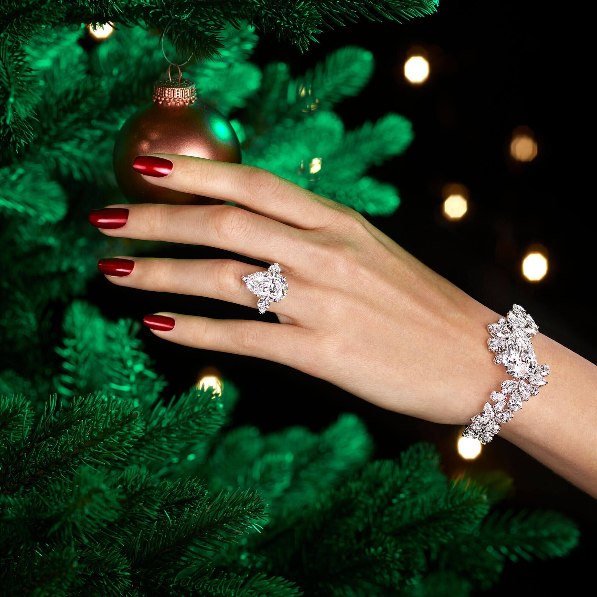 Giving the Gift of Diamonds this Holiday Season