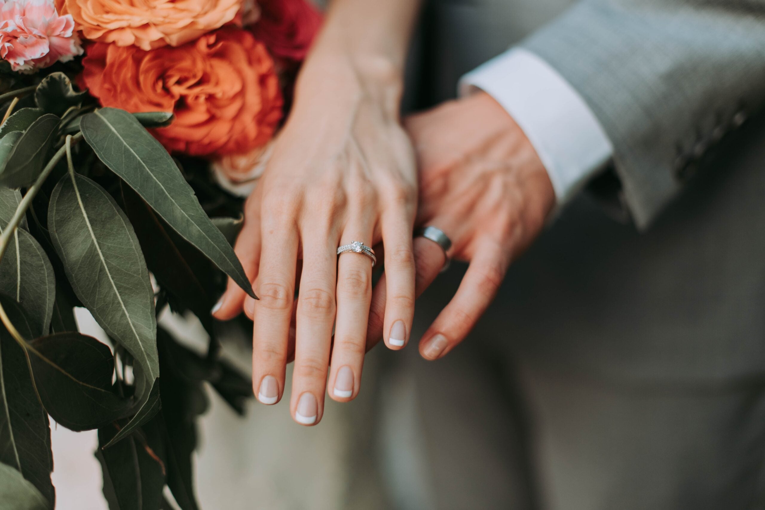 How to Buy Your Wedding Rings