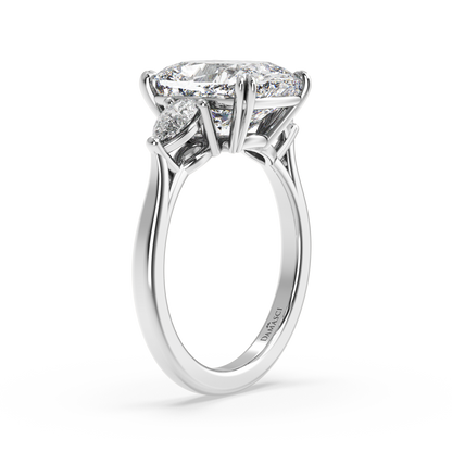 Clase De Real Signature Three-Stone Ring - Elongated Cushion