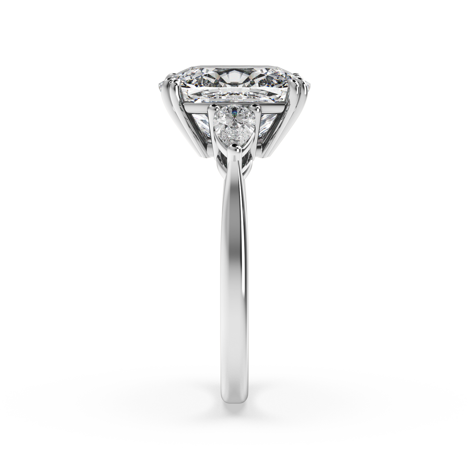 Clase De Real Signature Three-Stone Ring - Elongated Cushion