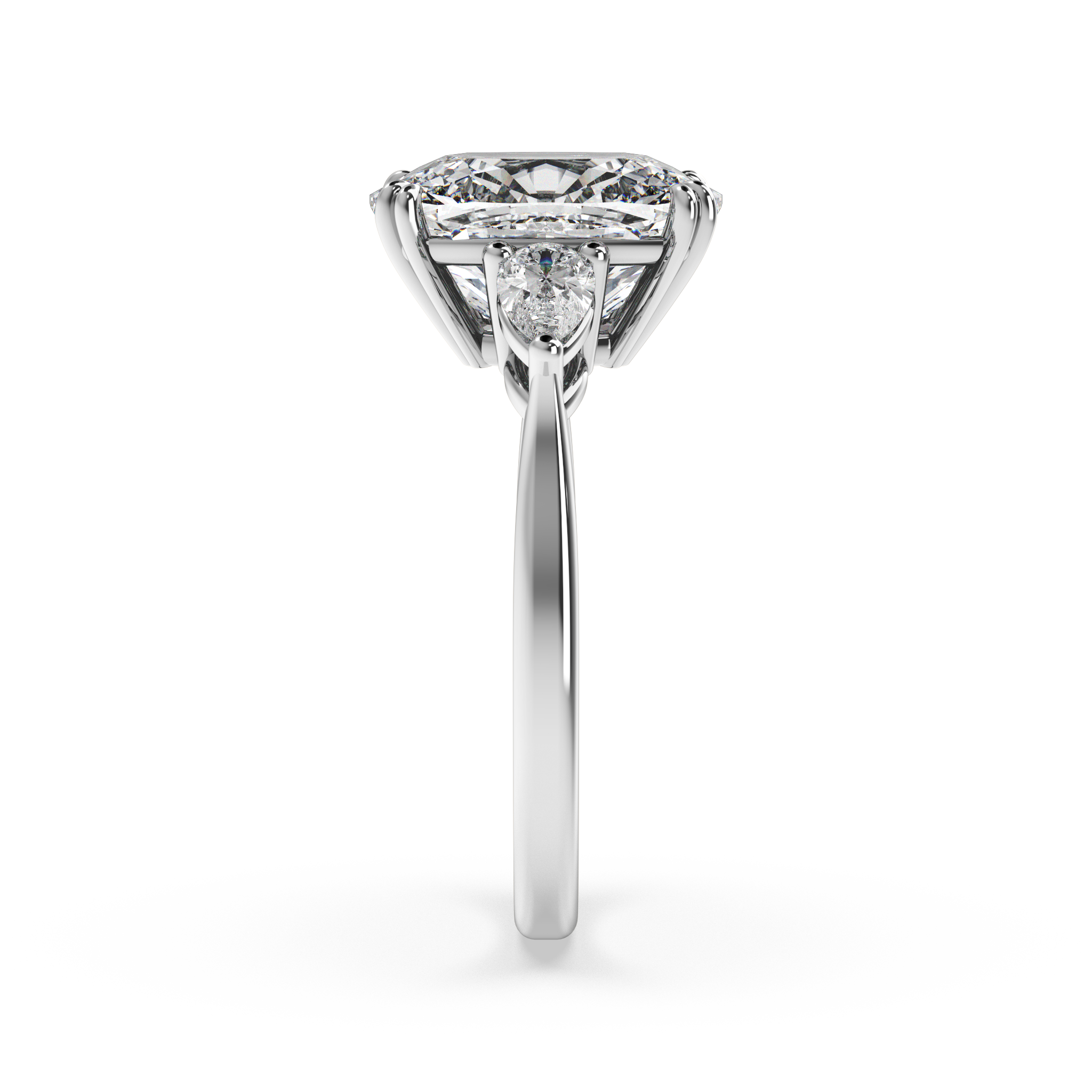 Clase De Real Signature Three-Stone Ring - Elongated Cushion