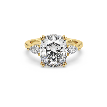 Clase De Real Signature Three-Stone Ring - Elongated Cushion