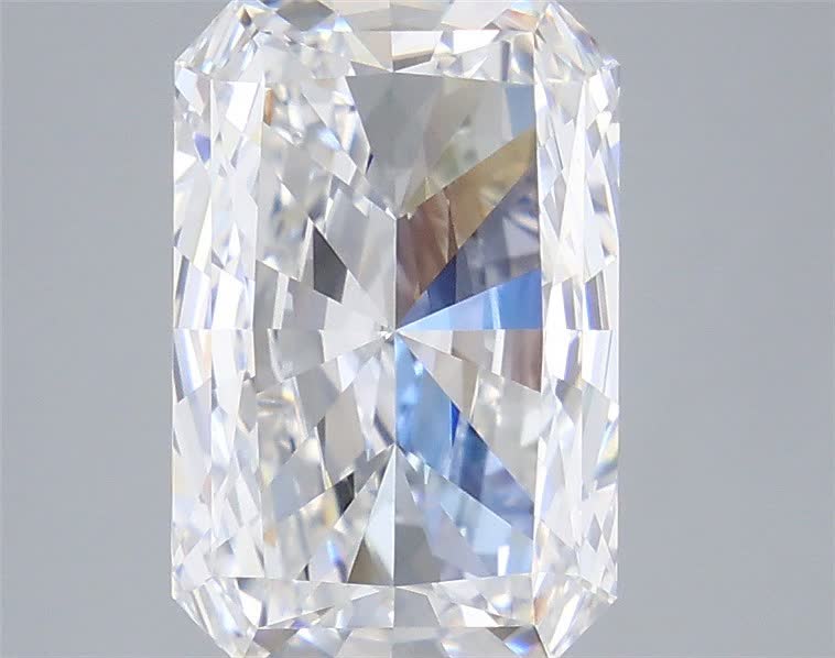 4.01 ct E Color VVS2 Clarity Radiant Shape Lab Grown Diamond